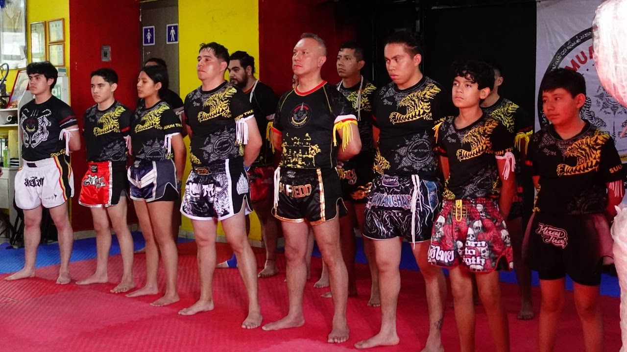 Suuh Thai Muay Thai Boxeo tailandés academy photo