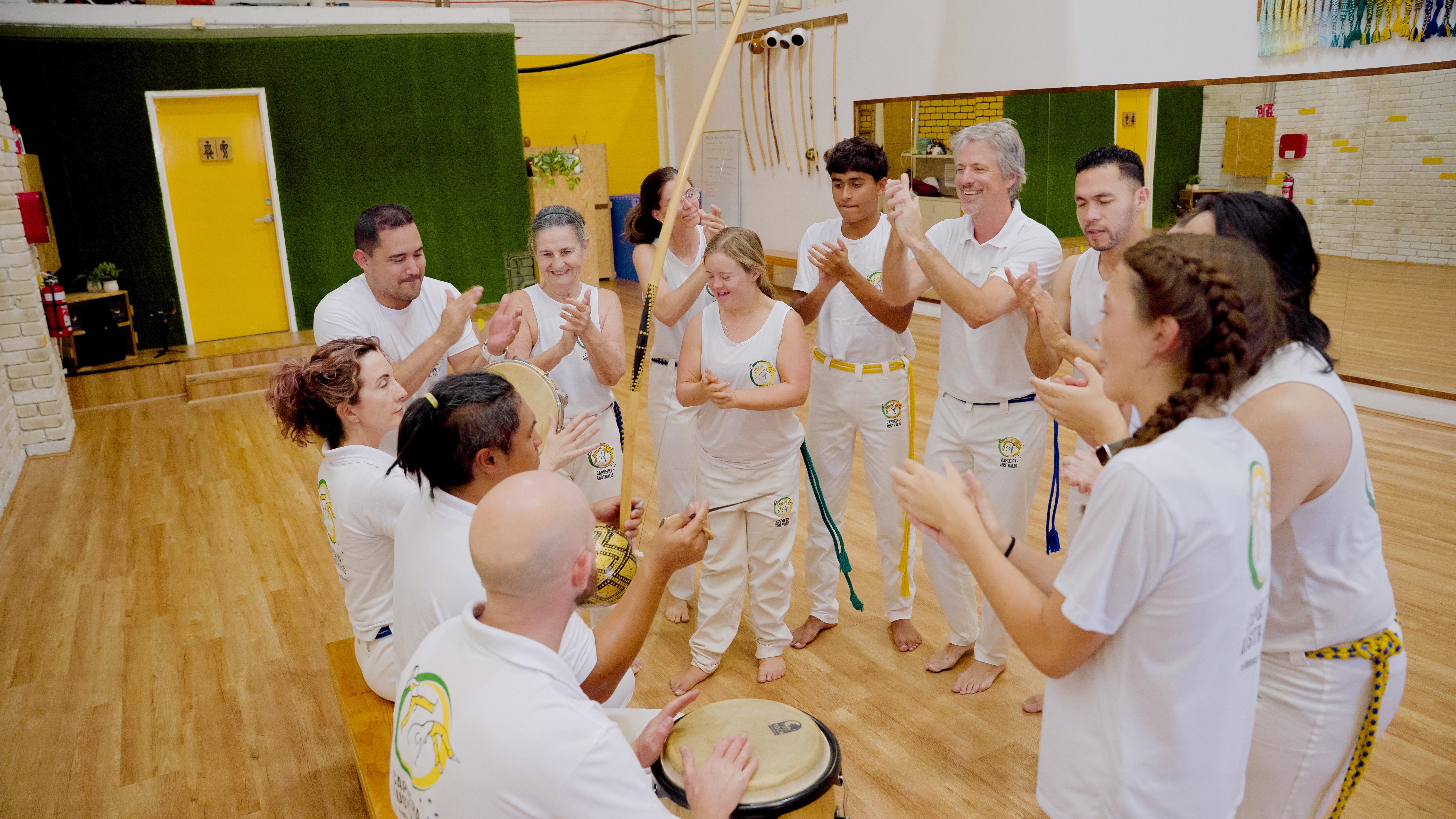 Main image of Capoeira Australis