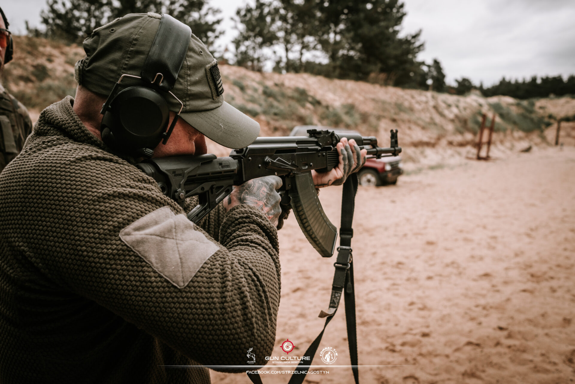 Main image of Combat Trenuj Jakbys Walczył