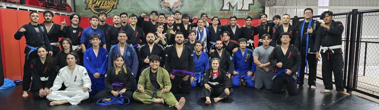 Main image of Equipo de Combate