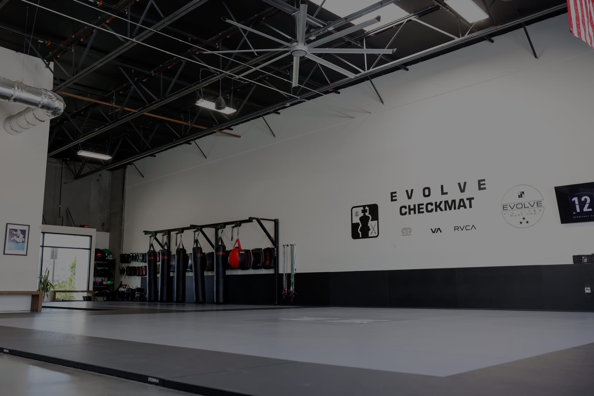 Evolve Checkmat Jiu Jitsu / Muay Thai Academy