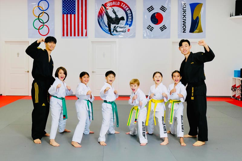 Main image of Master Lee's World Champion Tae Kwon Do