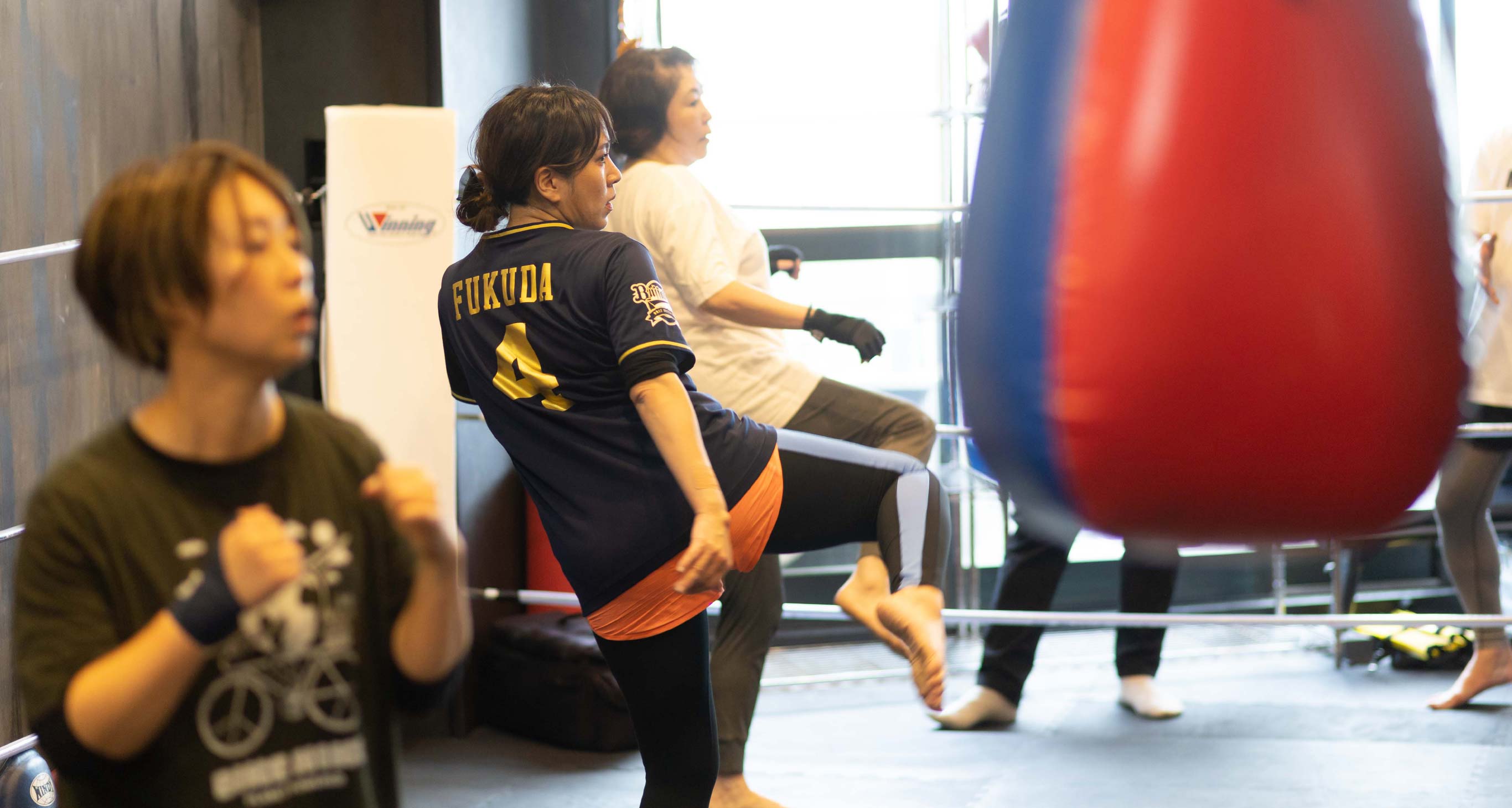 MORE kickboxing studio 垂水 キックボクシングジム academy image