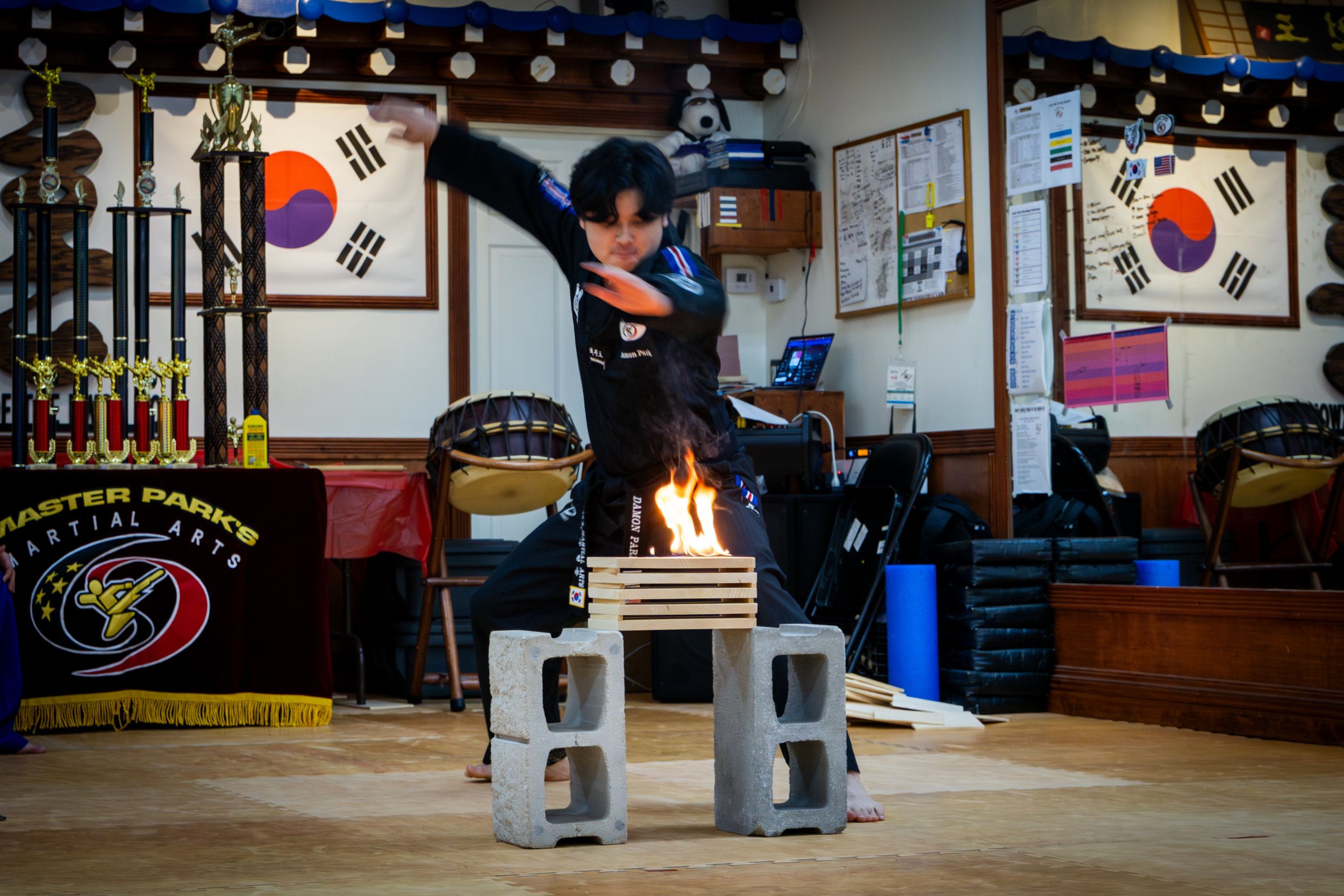 Main image of Park's World Hong Ik Tae Kwon Do