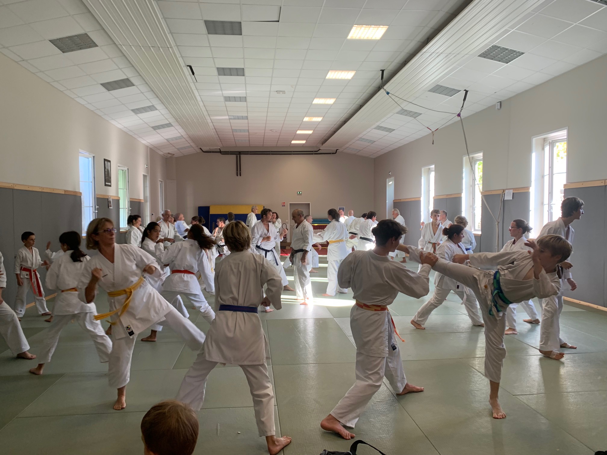Main image of School Karate Saint-Genes Talence