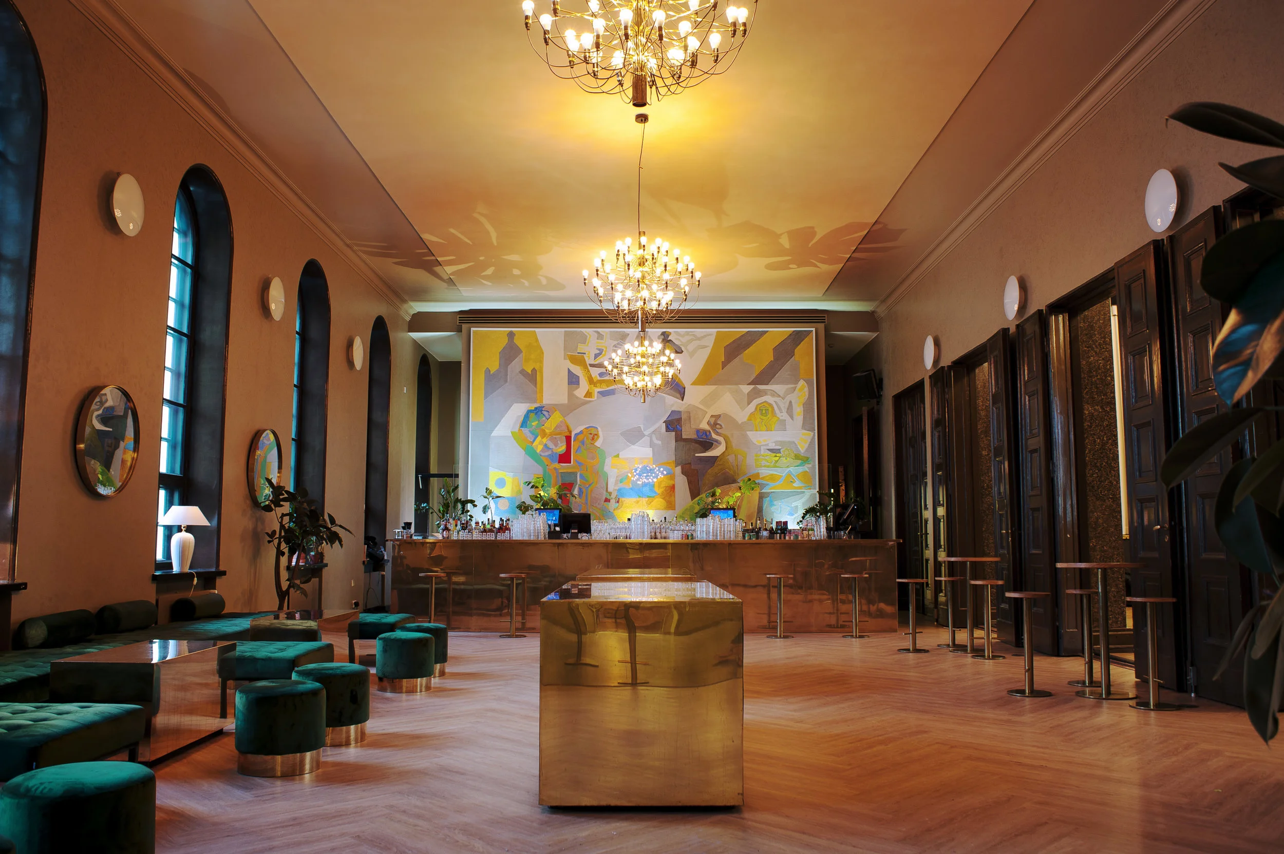 Main image of Valkoinen sali